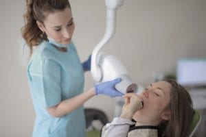 X-rays should be included with dental narratives